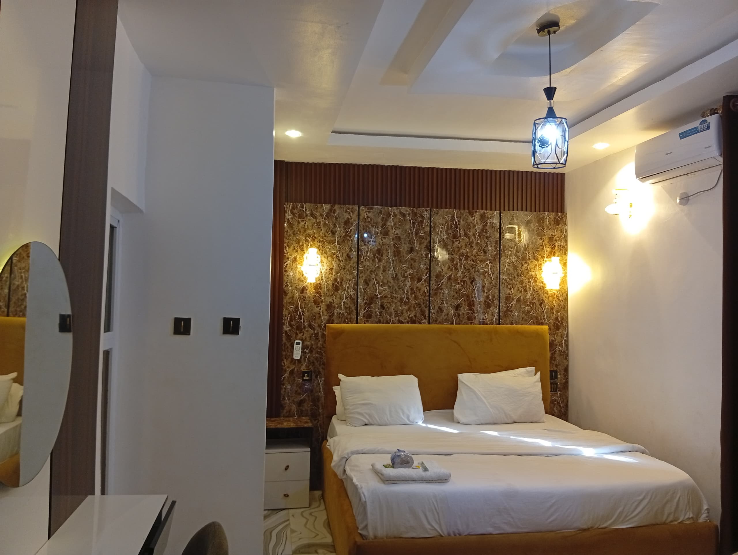 Heritage Sapphire Suite